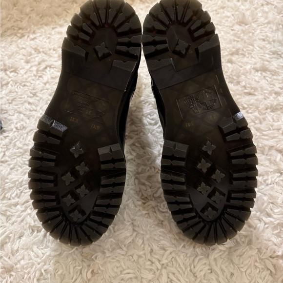 Dr. Martens 2976 SMOOTH LEATHER PLATFORM CHELSEA BOOT (with original packaging) - Picture 6 of 10